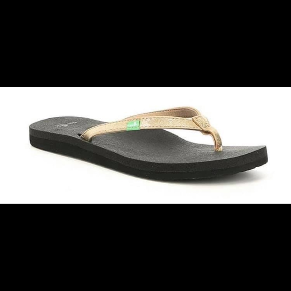 Sanuk flip flops